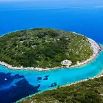 Kallista House Kourtaiika