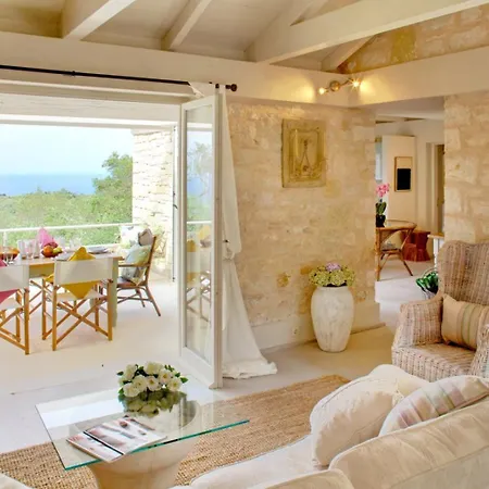 Kallista House
